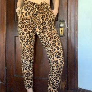 Mobwife Leopard Cheetah Print Skinny Ankle Pants